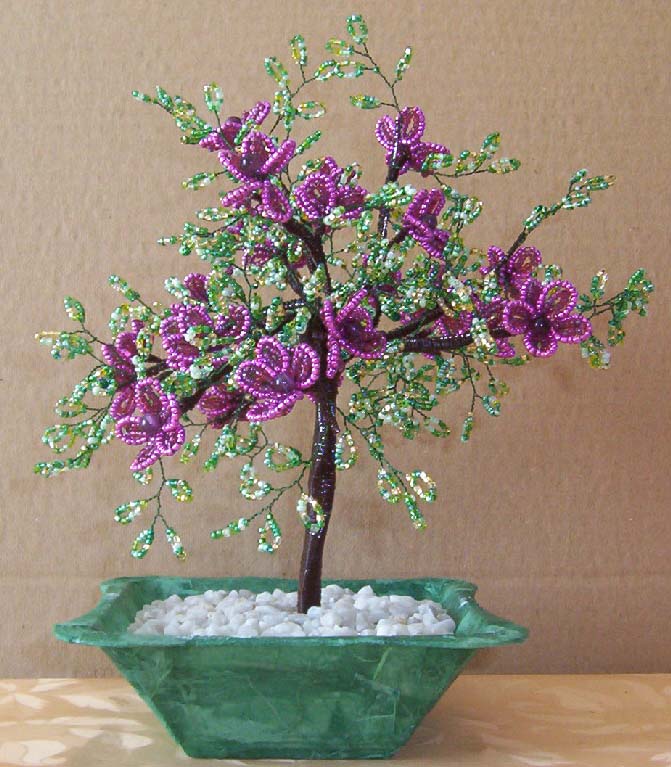 N°854 arbre grappe mauve pot carré violet